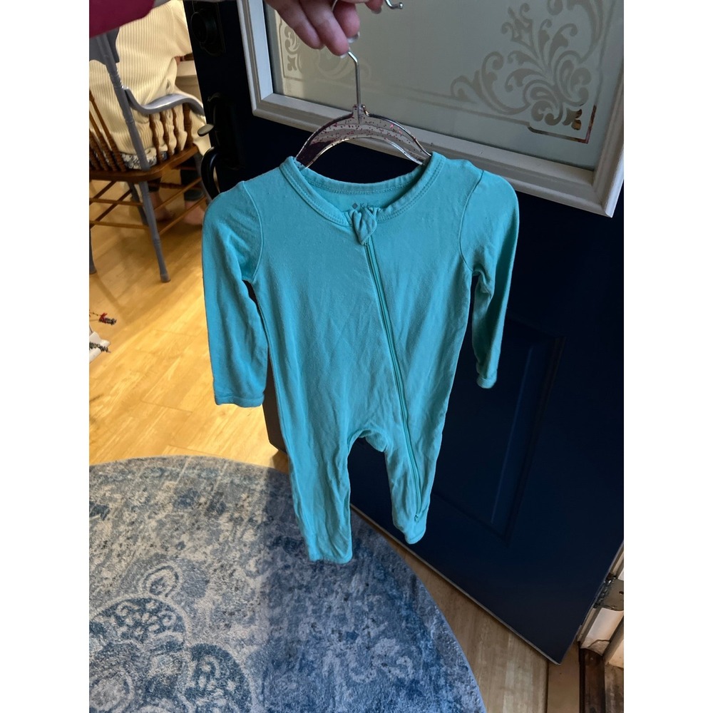 Kyte Baby pajama‎ in Robin color size 12-18